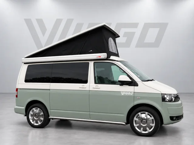 Volkswagen T5 KWB (2015) met hefdak en spoiler — zijaanzicht