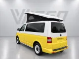 Volkswagen T5 KWB (2015), Midnight Black zonder spoiler — schuin van linksachter