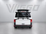 Volkswagen T6.1 KWB (2022) met hefdak en spoiler — achteraanzicht